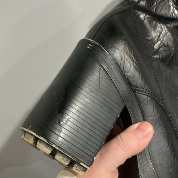 Schutz croc-effect lace up lug sole boots black size 8 - Picture 11 of 12